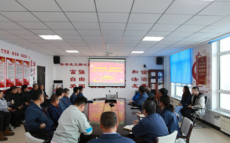 標題：華德牧草公司黨委書(shū)記講授黨的二十屆三中全會(huì )精神專(zhuān)題黨課
瀏覽次數：1271
發(fā)表時(shí)間：2024-12-16